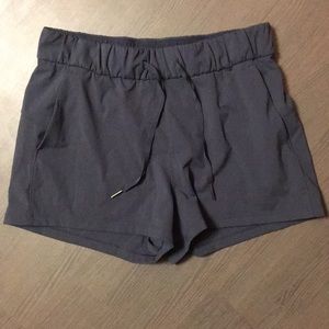 Lululemon charcoal grey shorts w/ pockets Sz. 8
